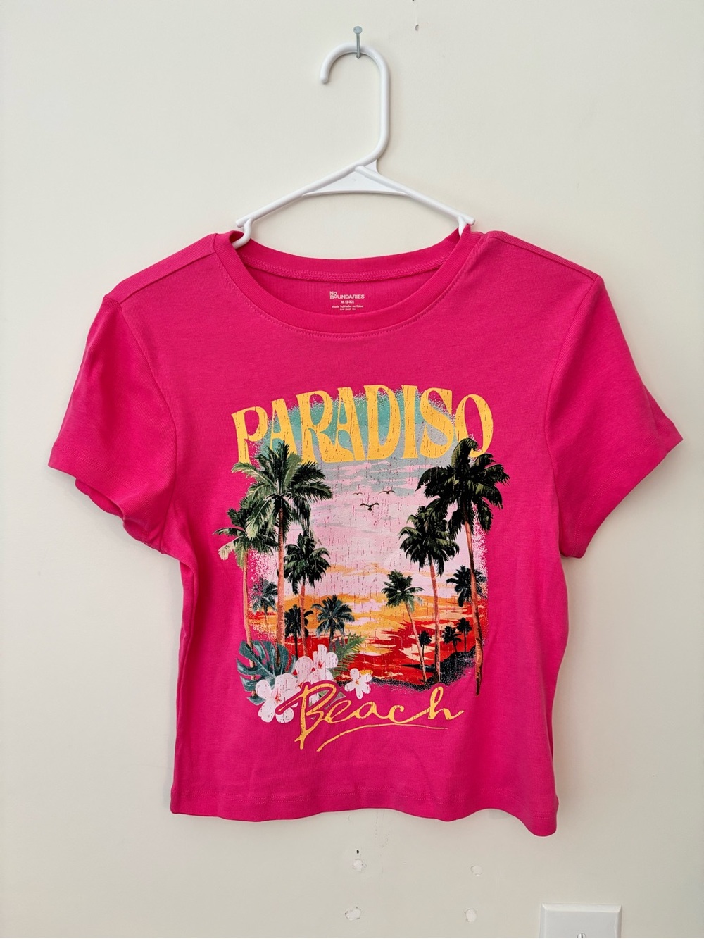 Paradiso Beach Pink Graphic Tee nwot
